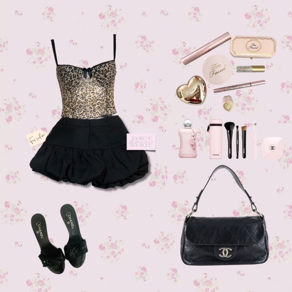 Cute black mini skirt ♡︎